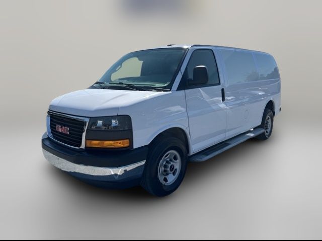 2022 GMC Savana Base