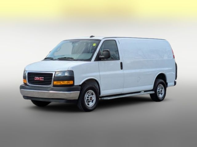 2022 GMC Savana Base