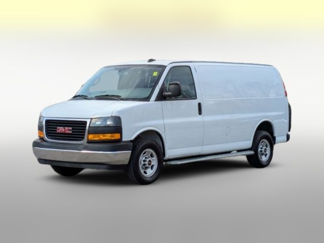 2022 GMC Savana Base