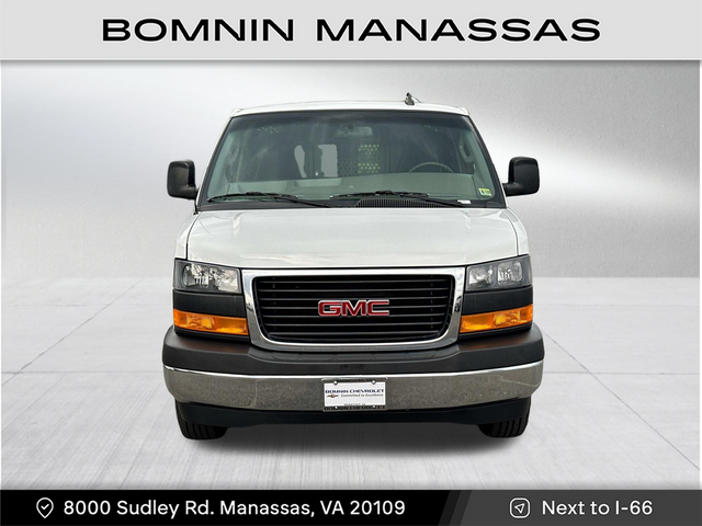 2022 GMC Savana Base