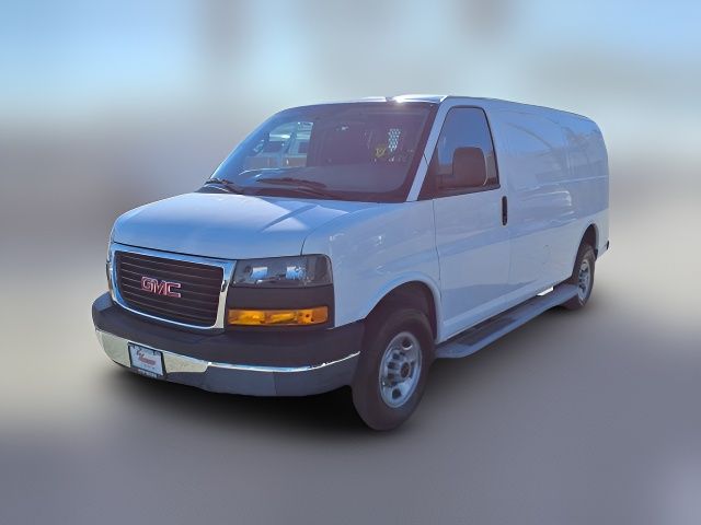 2022 GMC Savana Base