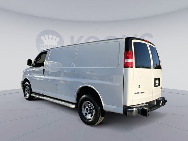 2022 GMC Savana Base