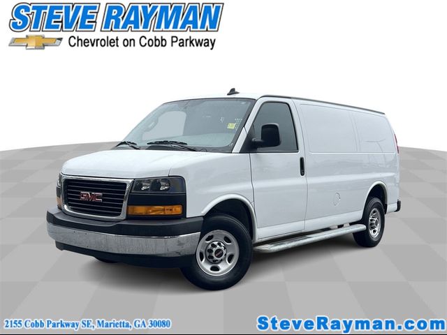 2022 GMC Savana Base