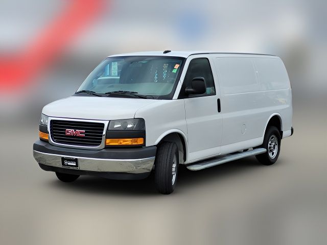 2022 GMC Savana Base