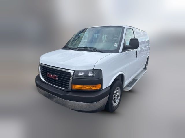 2022 GMC Savana Base