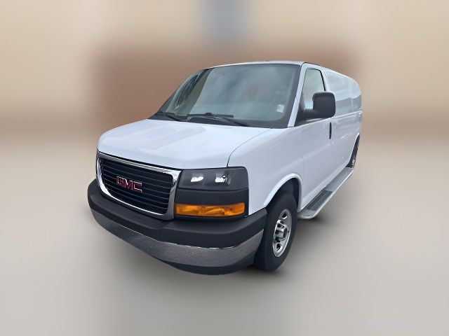 2022 GMC Savana Base