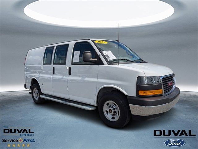 2022 GMC Savana Base