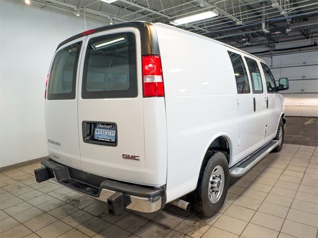 2022 GMC Savana Base