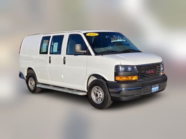 2022 GMC Savana Base