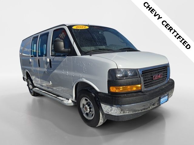 2022 GMC Savana Base