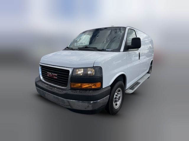 2022 GMC Savana Base