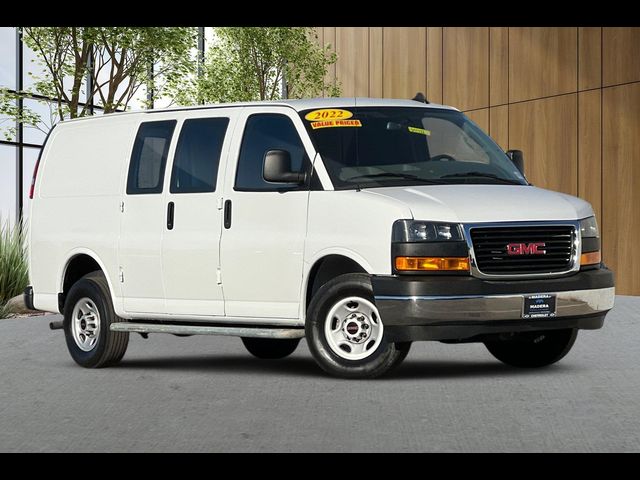 2022 GMC Savana Base