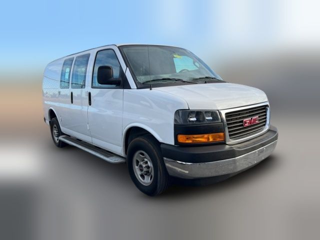 2022 GMC Savana Base