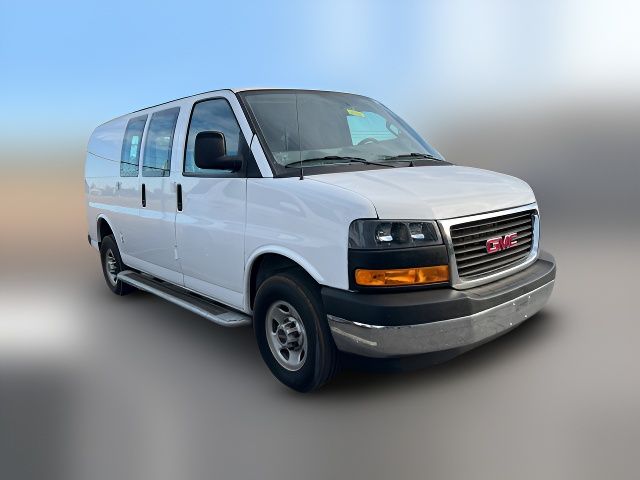 2022 GMC Savana Base