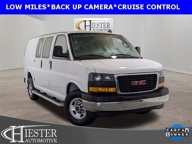 2022 GMC Savana Base