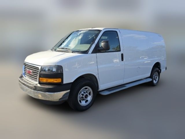 2022 GMC Savana Base