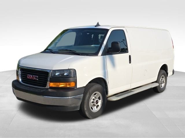 2022 GMC Savana Base