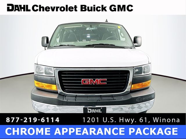 2022 GMC Savana Base