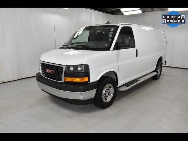 2022 GMC Savana Base