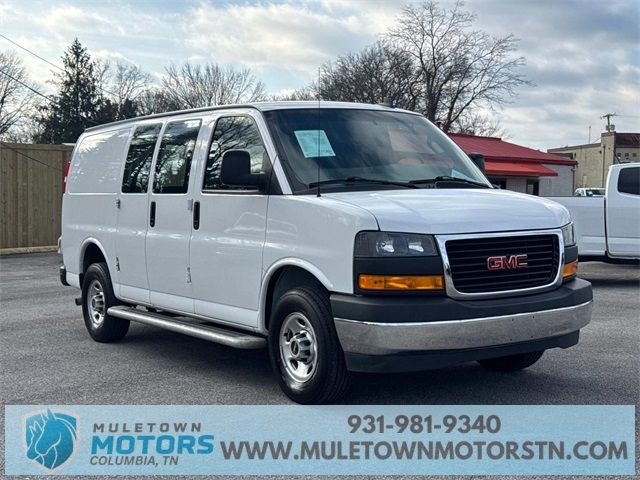 2022 GMC Savana Base