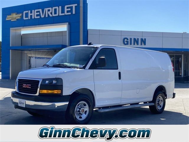 2022 GMC Savana Base