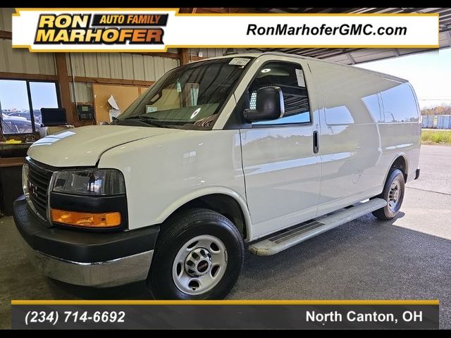 2022 GMC Savana Base