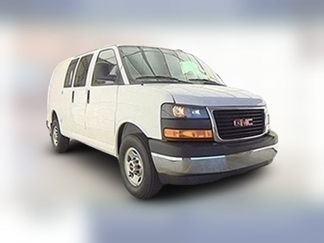 2022 GMC Savana Base