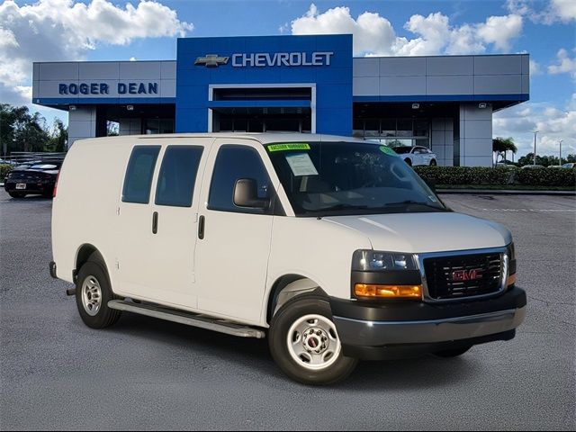 2022 GMC Savana Base