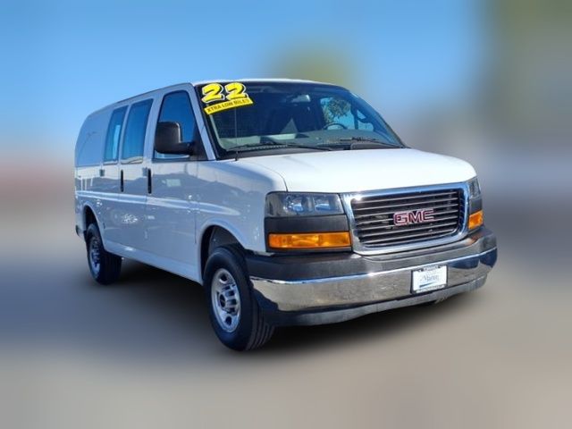 2022 GMC Savana Base