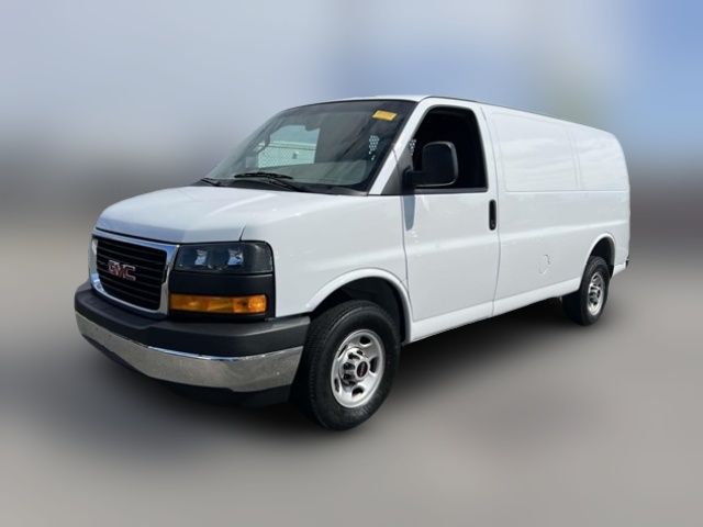 2022 GMC Savana Base