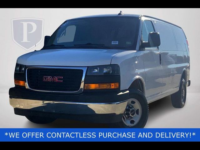 2022 GMC Savana Base