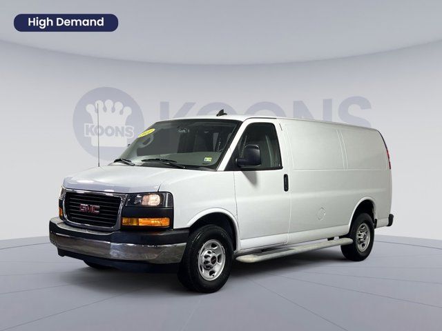 2022 GMC Savana Base