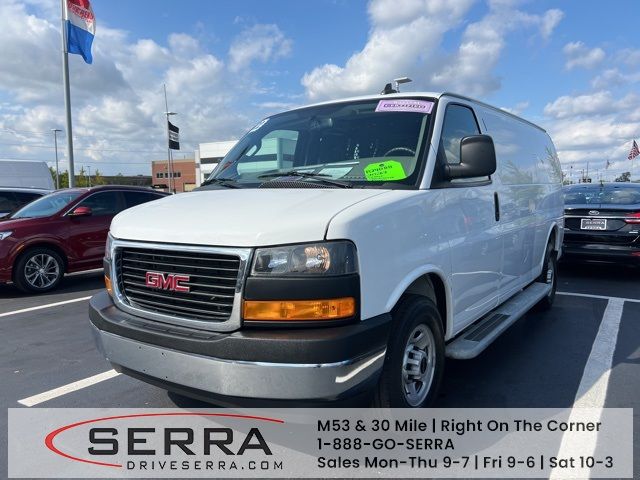 2022 GMC Savana Base