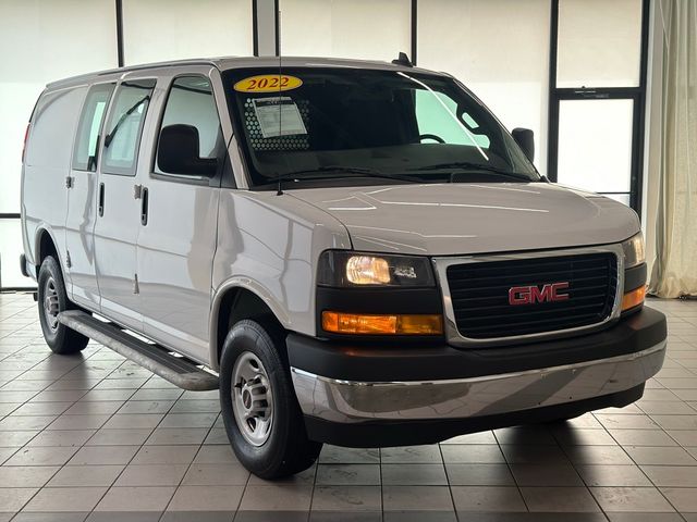 2022 GMC Savana Base