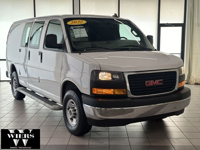 2022 GMC Savana Base