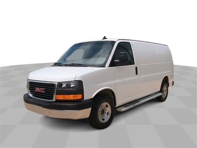 2022 GMC Savana Base