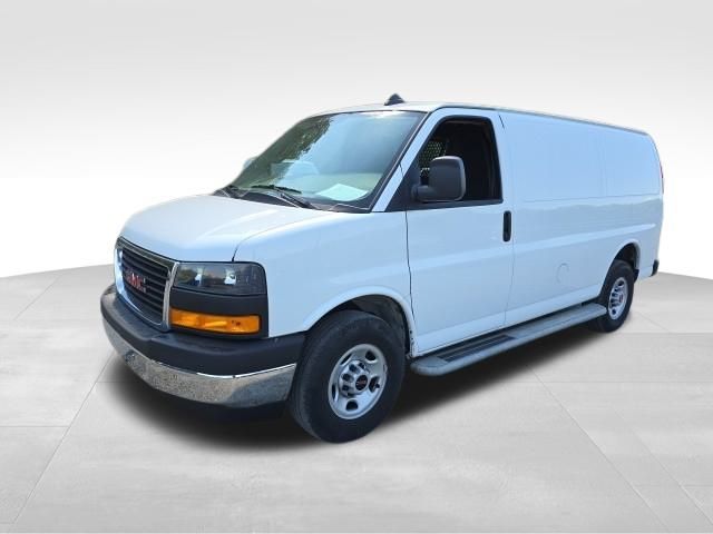 2022 GMC Savana Base