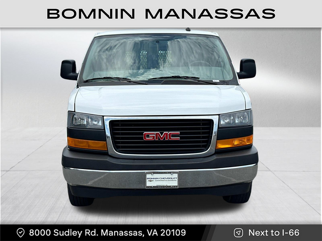 2022 GMC Savana Base