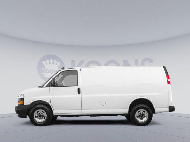 2022 GMC Savana Base