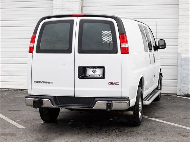 2022 GMC Savana Base