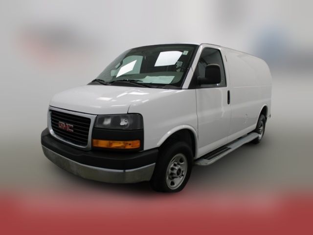 2022 GMC Savana Base