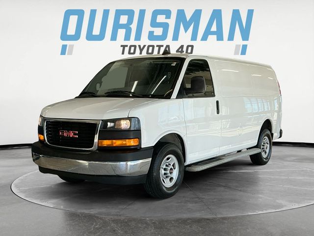 2022 GMC Savana Base