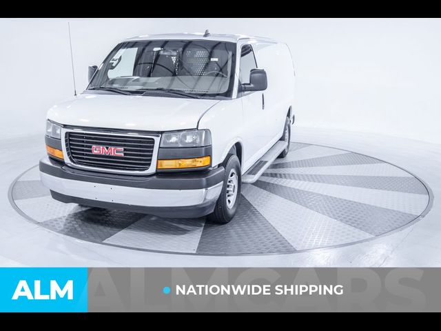 2022 GMC Savana Base