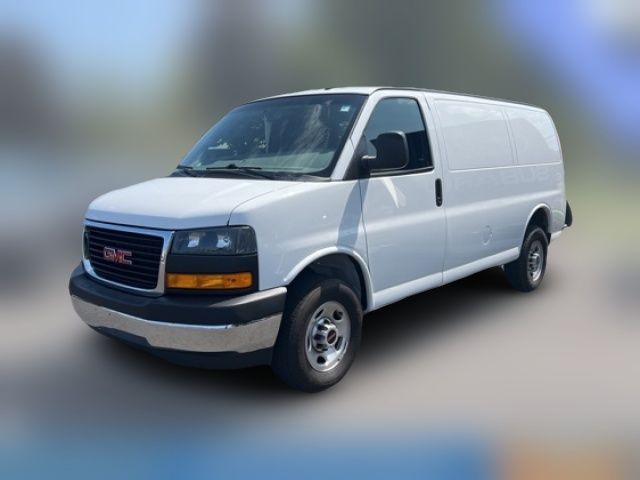 2022 GMC Savana Base