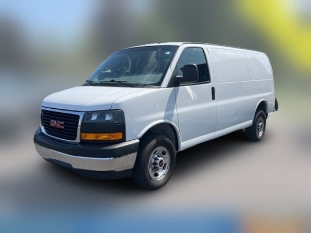 2022 GMC Savana Base