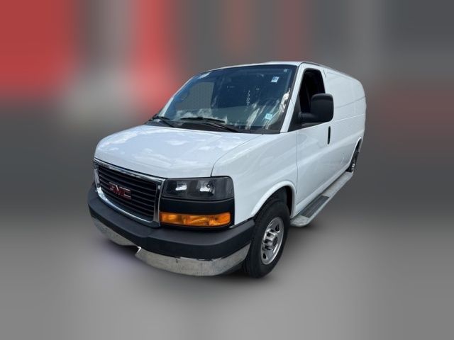 2022 GMC Savana Base