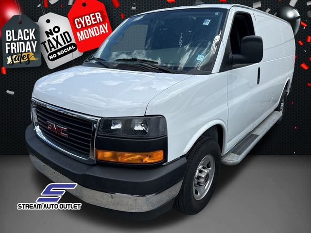 2022 GMC Savana Base