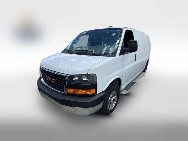 2022 GMC Savana Base