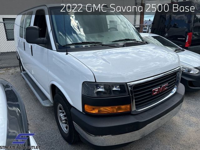 2022 GMC Savana Base