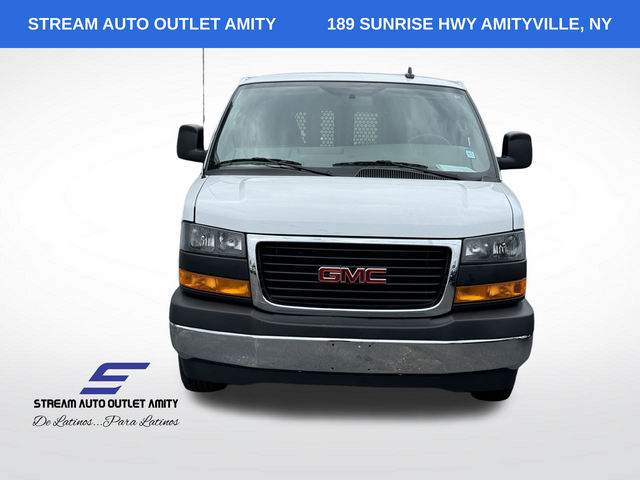 2022 GMC Savana Base